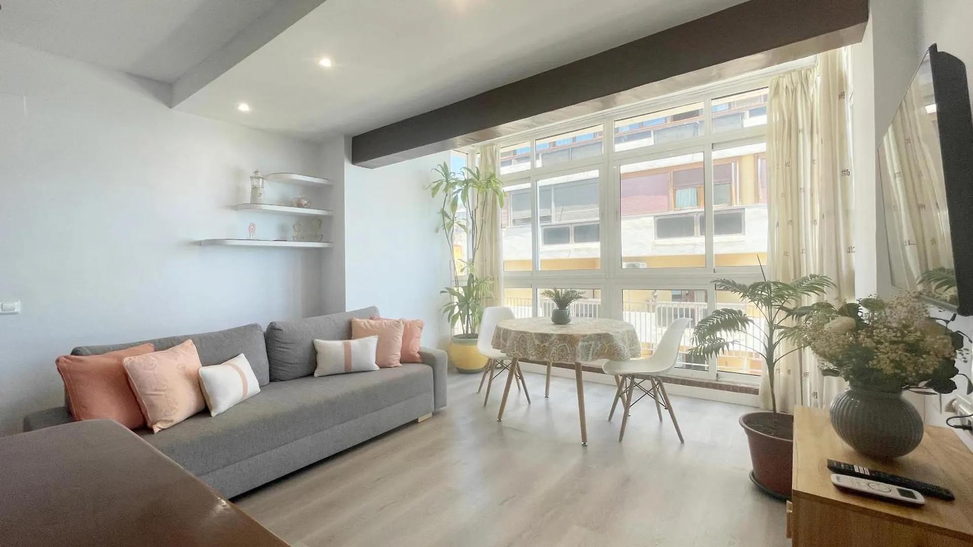 Malagadevacaciones - Malagueta Apartment