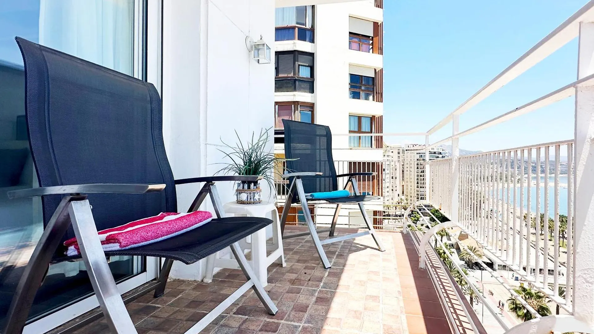Malagadevacaciones - Malagueta Apartment 0*, Malaga Spain